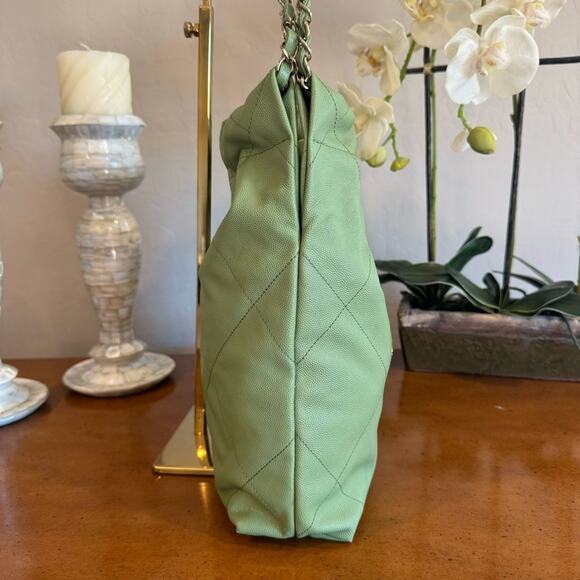 RARE Chanel 22 Green Caviar Leather Shoulder Bag EUC - Picture 3 of 16